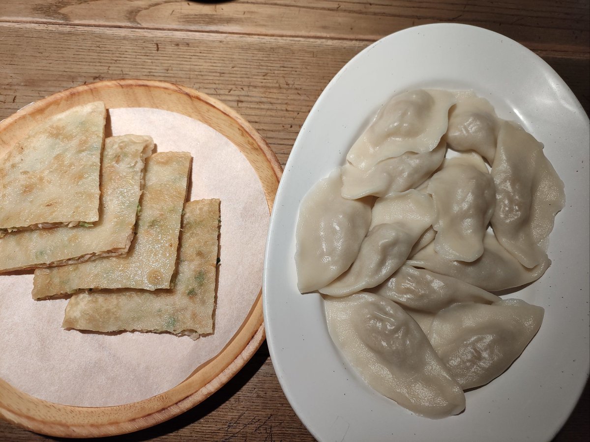 AriannaHolyst's tweet photo. Vecino, te traje unas empanadas caseras! Que tengas un lindo día ， https://t.co/270pl4vhsH