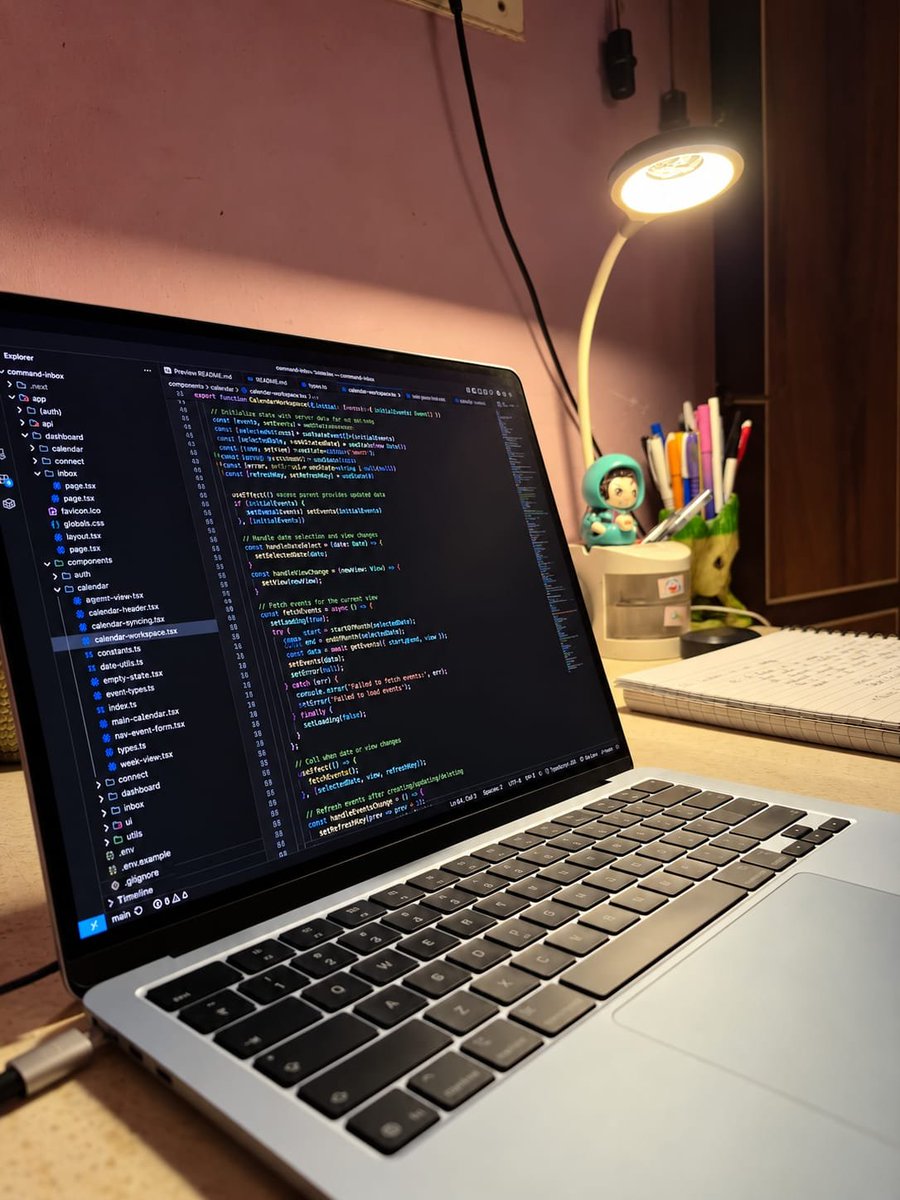 Shaurya9935's tweet photo. Day 4/???

Woke up at 7 and got to work:
→ 7 basic string problems
→ 2 hard array problems
→ Fixed some bugs in Project Nexus
→ Hit the gym 💪
Slowly building the habit. One day at a time.
#DSA #BuildInPublic #WinterArc #webdev https://t.co/0RUwhcPr2P