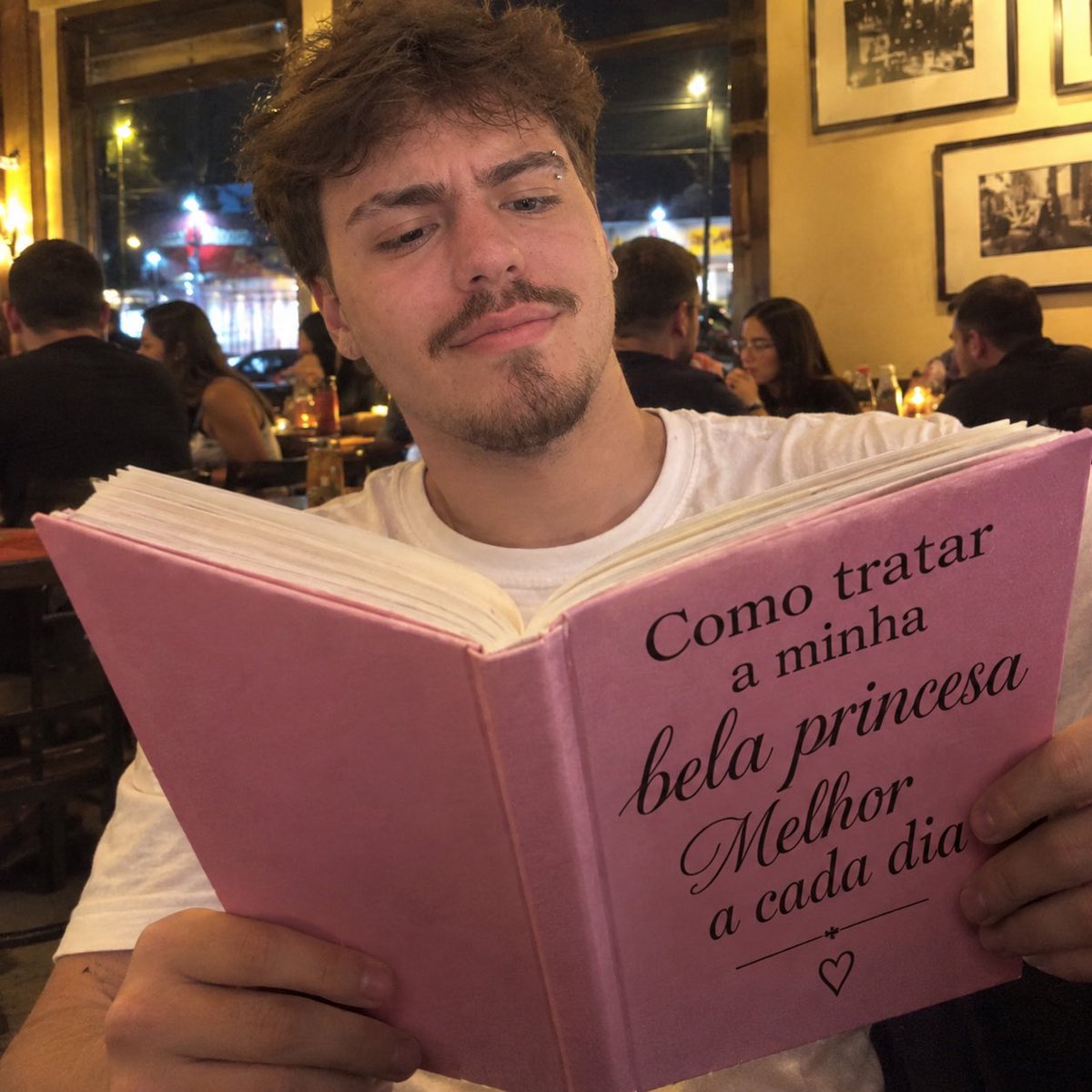 voidzlukx's tweet photo. agora falta a bela princesa https://t.co/ddNbkInvWA