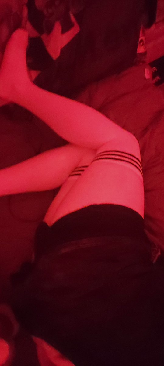 Femboykate5's tweet photo. You should totally let me squeeze you with my thighs #femboy #trans #thick https://t.co/thgOKLOzwt