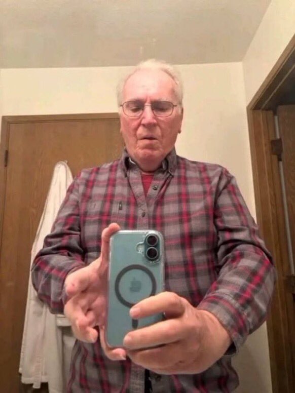 Markjames2012yo's tweet photo. Can we be friends?
Text me on Zangi

2661251410 https://t.co/hylR7OgNnv