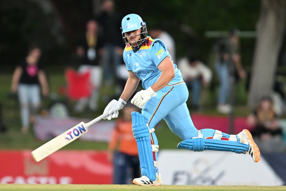 Titans_Cricket's tweet photo. π¨ INNINGS BREAK: The Momentum Multiply Titans finish on a massive 267/3 from their 20 overs.π₯
Now, itβs time for the bowlers. πͺπ
#MomentumMultiplyTitans #YesPlayPro20 #SkyBlues #DCSA #InningsBreak https://t.co/olT4LIgcNo