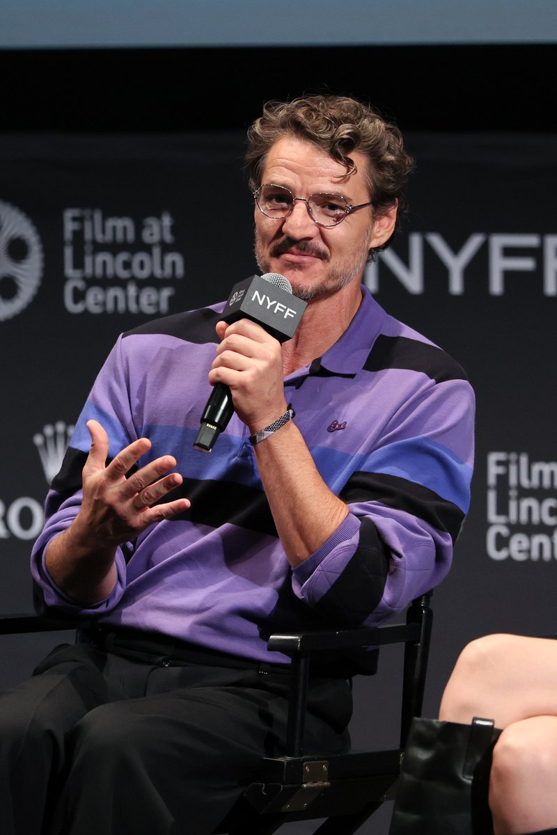 pascalarchive's tweet photo. Pedro Pascal attends the press conference of BEHEMOTH! during the NYFF https://t.co/ZJnGoWvJe7