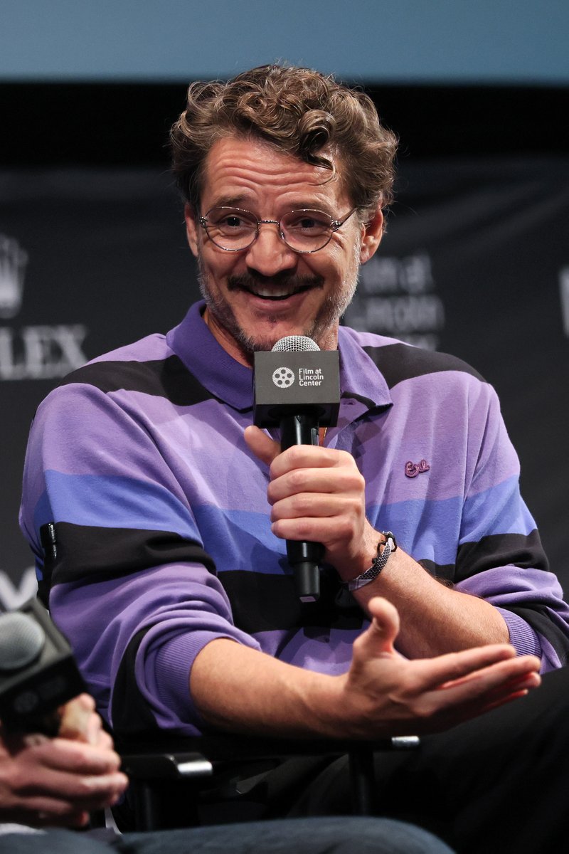 pascalarchive's tweet photo. Pedro Pascal attends the press conference of BEHEMOTH! during the NYFF https://t.co/ZJnGoWvJe7