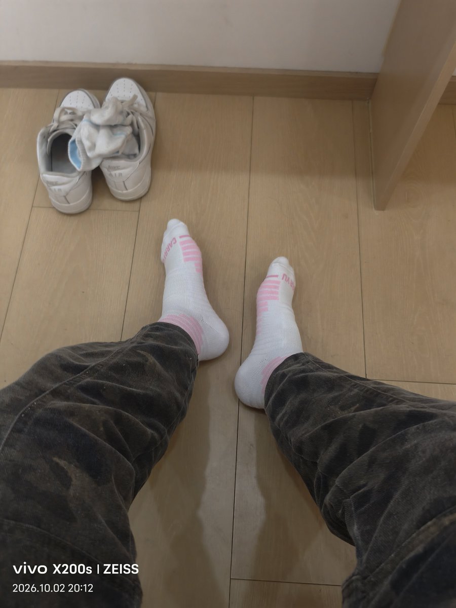 tmiiinyy's tweet photo. 😜 https://t.co/0QzDSSlnID