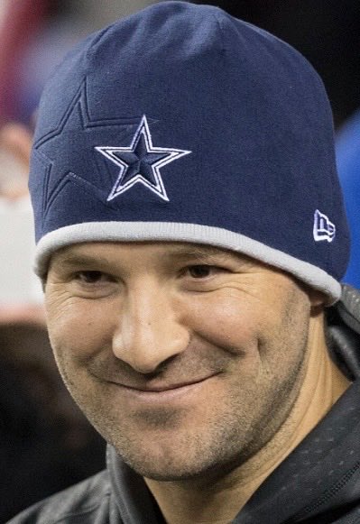 commons96055467's tweet photo. This USA is upside down in the toilet. Tony Romo lost his job at CBS sports this morning because of a DUI arrest, while trump a convicted criminal, adjudicated rapist, and a possible Epstein pedophile, gets to keep his job. https://t.co/AHXI4sHQmT