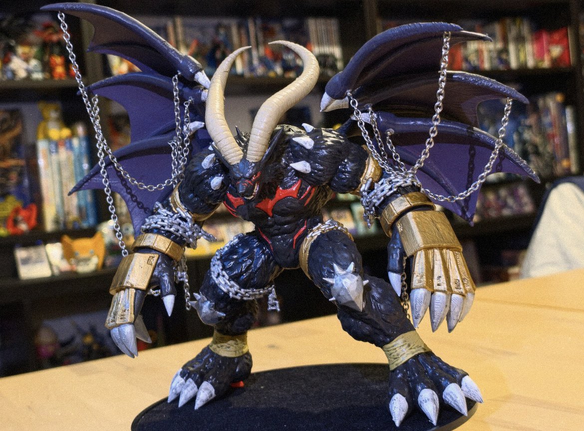 mantieskie's tweet photo. Y así quedó este Diablillo 😍 los detalles de las cadenas en las alas fueron UN MARTIRIO, pero ajá, lo logré jajaja me doy palmaditas en el hombro porque ps… amé el resultado ❤️ Belphemon: Rage Mode ❤️ https://t.co/UPkR6bVrBT
