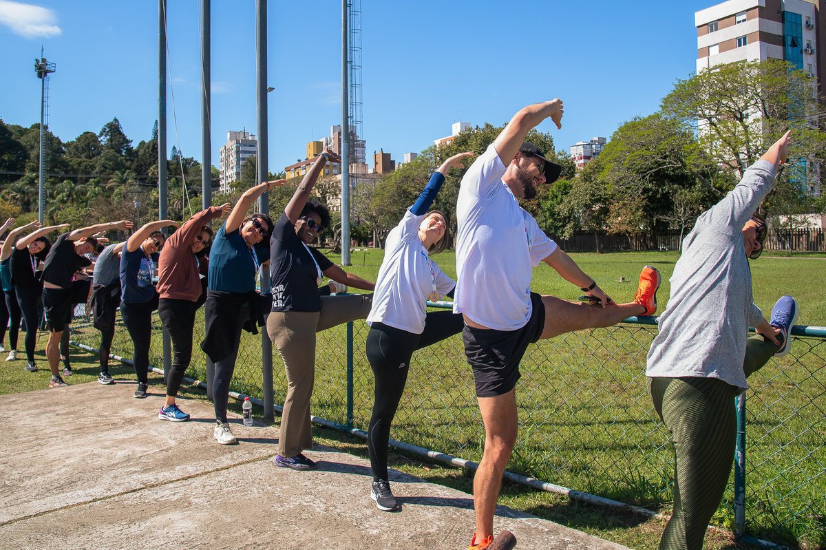 ufrgsoficial's tweet photo. Movimento, sol, encontro e muita energia!
A manhã desta sexta-feira, 2 de outubro,  foi de esporte, lazer e integração na Esefid. Servidores da UFRGS  deixaram a rotina de trabalho um pouco de lado para correr, caminhar, escalar... https://t.co/2s5LO6yZmV