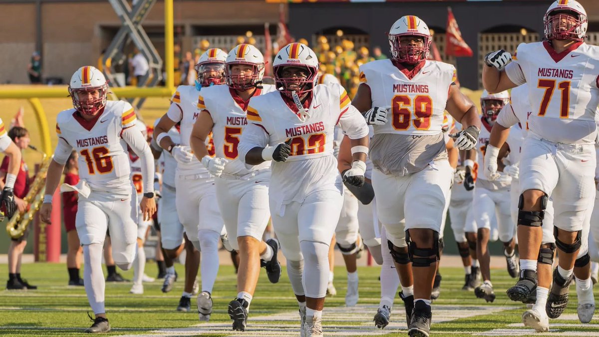 KillianNguyen62's tweet photo. After a great conversation with @Coach_TPreston I’m blessed to receive my first offer to @MSUTexasFB https://t.co/TZqrPxOrxR