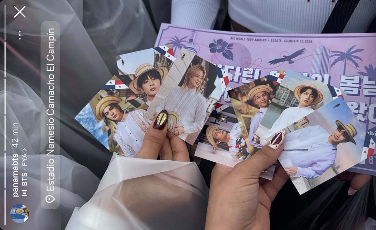 taerrari's tweet photo. los freebies de una army panameña que viajó a bogotá AMO https://t.co/BjPLtEC0dZ
