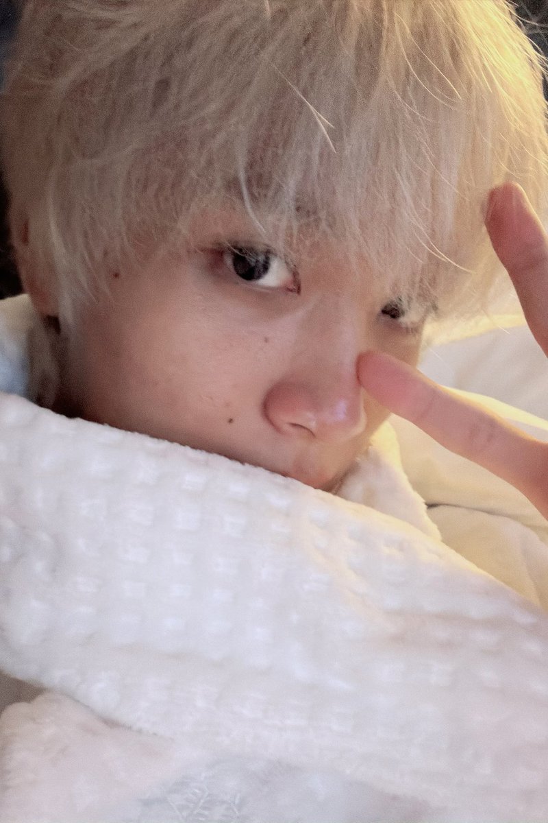 onziguin's tweet photo. 꼬순 https://t.co/QeKQl0xakE