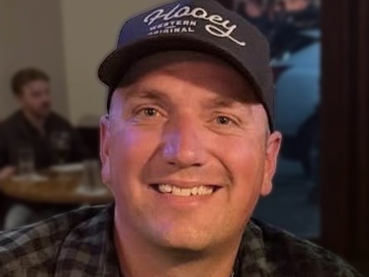 TMZ's tweet photo. Gypsy Rose's ex-fiancé Ken Urker found dead after suicide threats, gun found, cops says. 

Exclusive: https://t.co/XuVFgnPO9f https://t.co/RWJKkbxE8H