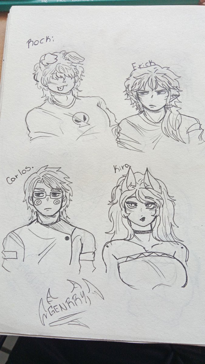 77Genrry's tweet photo. Bocetos personajes https://t.co/sOQdTl5t1r