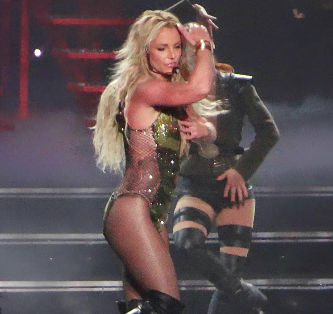 abch25's tweet photo. Britney: Piece of Me Show https://t.co/ikIF9aAuRz