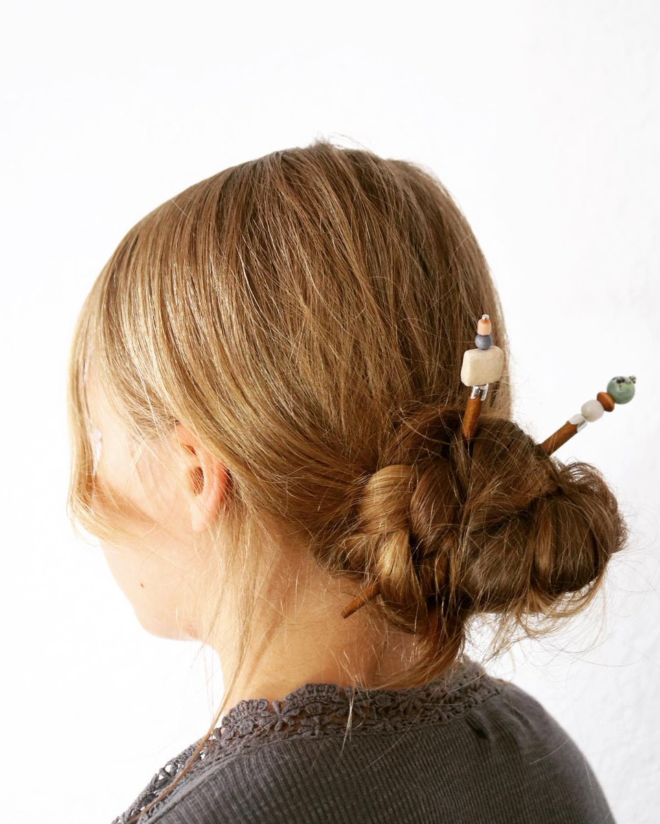 sandrinhagp's tweet photo. 4, 000 follower giveaway! Thank you all so much. To celebrate, I’m giving away a beautiful pair of hair sticks worth $16. Follow my account and comment “followed! ” Tag up to 3 friends for 3 extra entries. Winner chosen May 18. https://t.co/QyyqHIwHKE