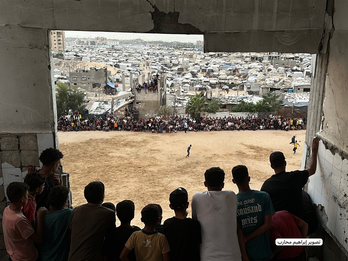 saeedziad's tweet photo. مباراة اليوم بين نجوم غزة ونجوم رفح..

ما أحلاكي يا غزة، وما أحلى روحك ♥️ https://t.co/Rz7qbSxftD