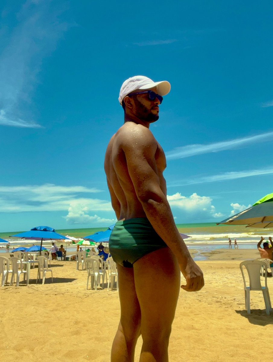 Toaquiagora30's tweet photo. Um banho de mar cura tudo ! https://t.co/3CouWdAbxO