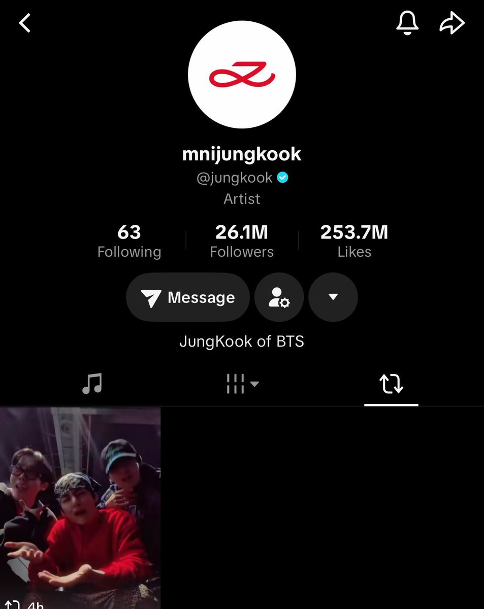 astrumlv's tweet photo. The fact that Jungkook’s first repost on TikTok was tae’s first video on TikTok which he edited and participated in🥺 boyfriend privileges &amp; princess treatment https://t.co/wASy7JPBqu