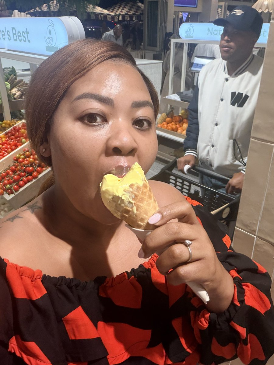 Anele's tweet photo. What a burger 
What a pizza 
What a gherkin 
What an ice-cream 
PANTRY X FOURWAYS https://t.co/Tt9Yr5M1fz