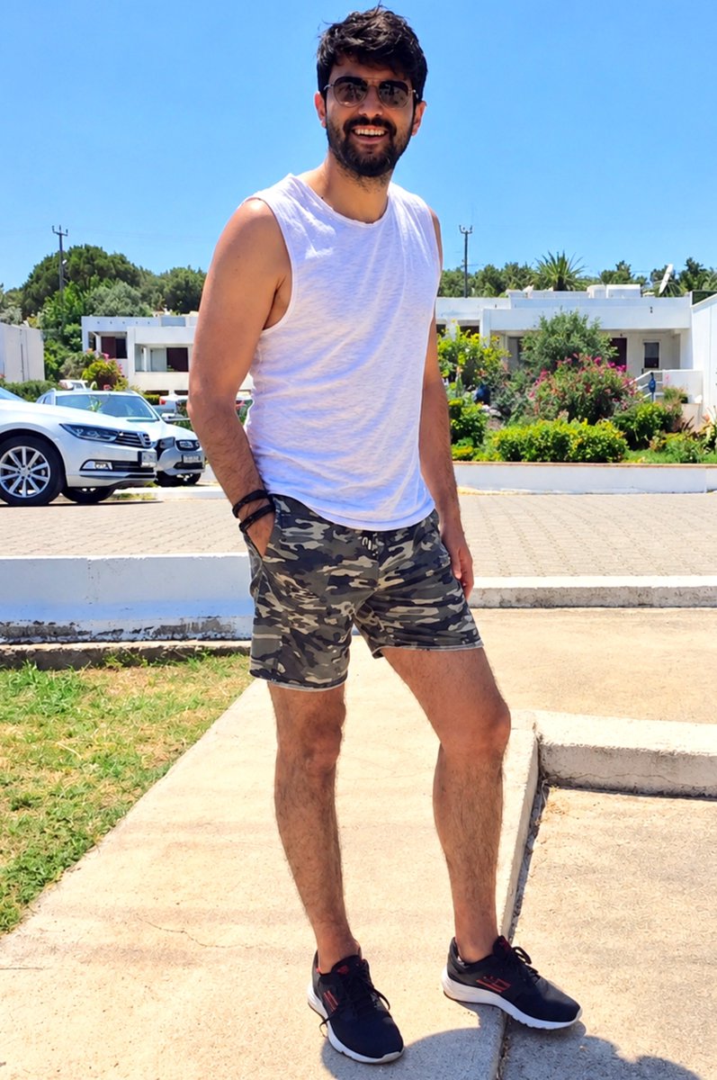 akypicc's tweet photo. Stay simple keep your heart at peace everything beautiful comes at the right time. 🤍
#EnginAkyürek https://t.co/2pD3QwmIEX