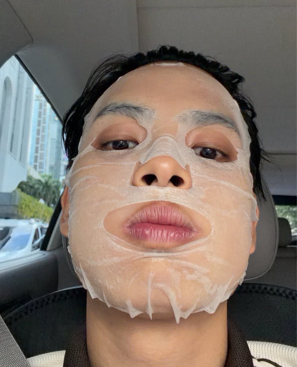 mniwwsnanny's tweet photo. ครอบครัวนี้เป็นอะไรกันหมดฟร่ะ 55555555555 https://t.co/lJu8wEpdw5