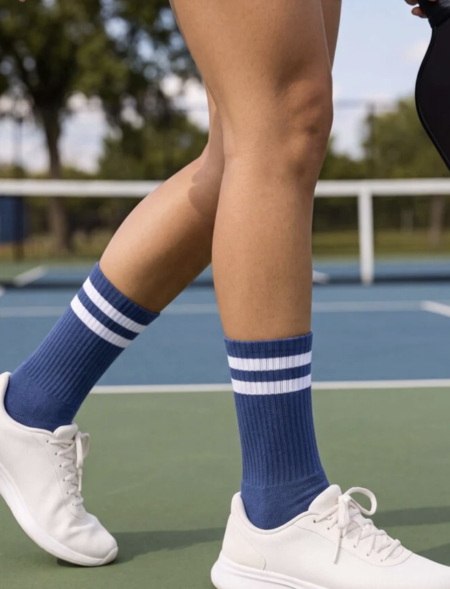 Dozorisocks's tweet photo. Most socks optimise for one thing. 

Make it at the lowest cost and ship it in bulk packs that everyone buys. 

For the first time, we are trying to get both comfort, colours and style move in one place. 

Take for instance our Varsity collection, the perfect companion for gym, run, walk or a game of Pickleball. 

We made it available not in simple old boring white and black but 4 more exciting colours. 

Check them out here: https://t.co/EDim83xd2j