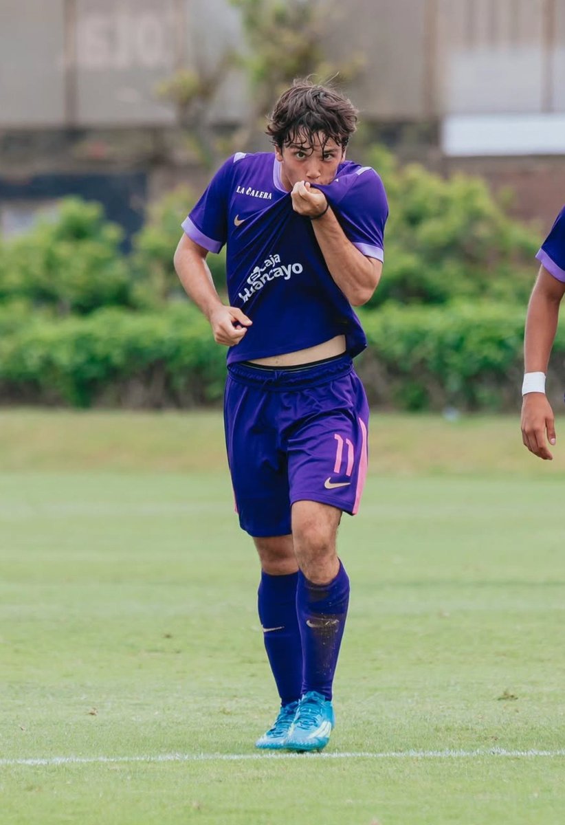 redalianza's tweet photo. Los potrillos de la Sub18 estrenaron la indumentaria morada 2026 en honor al Señor de los Milagros.
Una camiseta con MUCHA TRADICIÓN de un pueblo con VERDADERA FE. https://t.co/fjHujE6slX