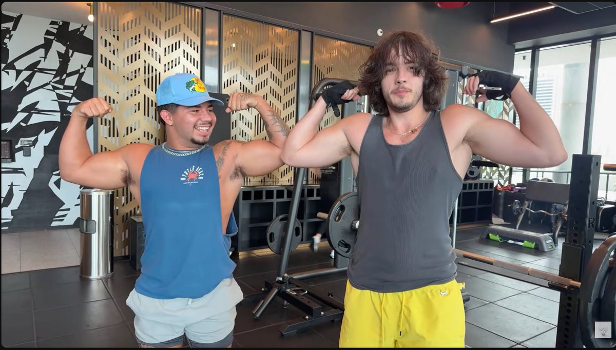 auralyis's tweet photo. my duo is so jacked holyy https://t.co/XfdwtITWOY