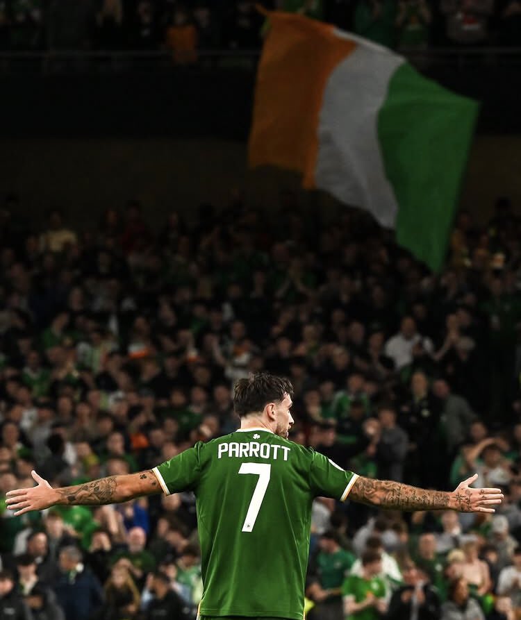 MrCedii's tweet photo. Sanki bir halkın tüm özgürlük umutları… 🇮🇪|7 https://t.co/eRUyQ1xDWE