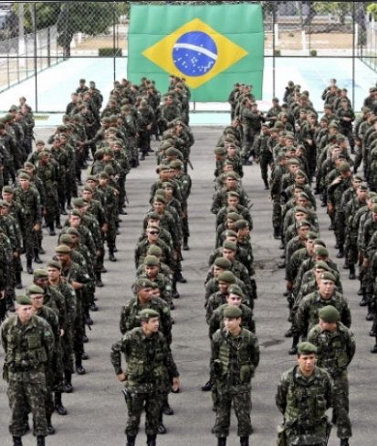 Alexmorettibr's tweet photo. URGENTE: Militares avisam STF que não vão intervir caso haja crise institucional no Brasil.

"'Olha, não contem conosco pra nada, tá? Não podemos, não queremos, não faremos.'"

“Não estão alheios ao que está acontecendo” na política e no Judiciário e que “não contem” com eles “para nada” caso provoquem alguma crise institucional ou intervenção estrangeira.

Fonte: Claudio Dantas