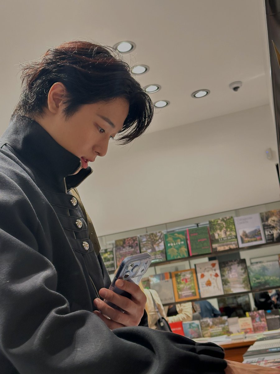 juyeonleepics tweet picture