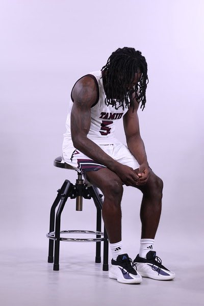 DustdevilMBB's tweet photo. Introducing 6’1 Guard from Grand Prairie, TX Matthew Alexander. Matthew is a transfer from Hardin-Simmons University and is in his first year as a Dustdevil. Outside of basketball he enjoys watching YouTube, being outside, and sleeping. #dustem #TeamFamilyBelieve https://t.co/2tVkK4Qi9b