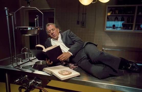 landofthe80s's tweet photo. On this date in 1976, “Quincy, M.E.” starring Jack Klugman premiered on NBC. 

BITE-SIZED FACT | Klugman played Dr. R. Quincy, a Los Angeles County medical examiner who frequently found himself investigating the circumstances behind suspicious deaths. #70s https://t.co/Vdbr9xrIVc