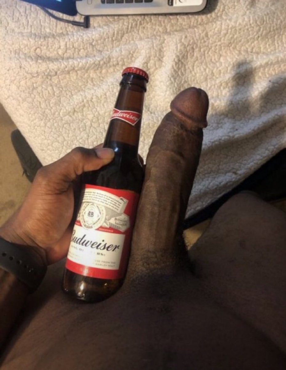 satanicmaster01's tweet photo. Wanna have a drink with daddy 😏? https://t.co/KZd6MIbXI1