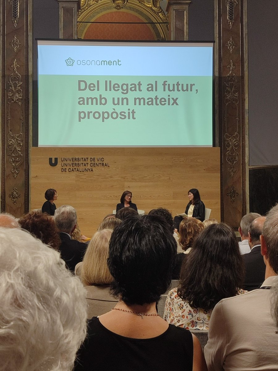estevecamps's tweet photo. Paraules que defineixen una persona que és i serà un referent. Moltes gràcies, Mercè!

"Del llegat al futur amb un mateix propòsit". Un futur que estic segur que deixes ben encaminat i en bones mans.

Molta sort i molts encerts, Montse Blasco. I a per totes!
(2/2) https://t.co/xUhzGKsm0q