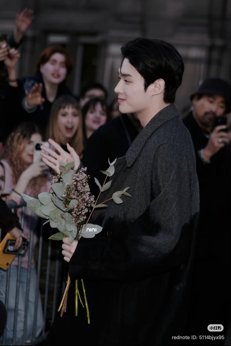 maiii_ieee's tweet photo. The combination of Yoonsik and Yohji Yamamoto is simply stunning.

KIMYOONSIK YOHJIYAMAMOTO SS27 

#YohjiYamamotoxKIMYOONSIK
#YOONSIKPFWSS27 https://t.co/rk6DVJtFyh