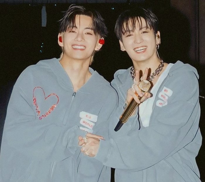 itsmejyo_tk's tweet photo. PROTECT TAEHYUNG &amp; JUNGKOOK

We demand @BIGHIT_MUSIC and 
@HYBEOFFICIALtwt to take every threat against Taehyung and Jungkook seriously and ensure that appropriate measures are taken to protect their safety‼️

PROTECT TAEHYUNG 
PROTECT JUNGKOOK 
#ProtectTaehyung 
#PROTECTJUNGKOOK https://t.co/ZkF2WbBQE4