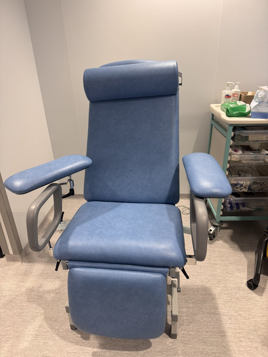 BrightInkoom23's tweet photo. Thank you @LoveMusgrove for providing us with two cannulation chairs for our brand-new endoscopy unit. We @EndoscopyMPH  appreciate your support. Thank you for making our patients comfortable during the cannulation process. 

#SomersetFT #KingsBuilding #Endoscopy https://t.co/sSQAS1MPrk