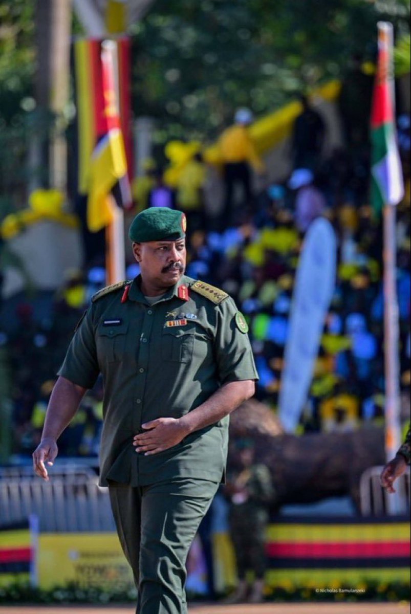 CLawi_90's tweet photo. Now this coward @mkainerugaba thinks @otafiire_k is his equal . I wish Otafire shows this kid how he should behave . https://t.co/slyq2yWWuH