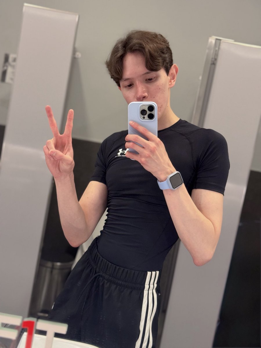 SaidBoyPop's tweet photo. ¿Me veo magro? 😼🫵🏻 https://t.co/C8h36EHmxg