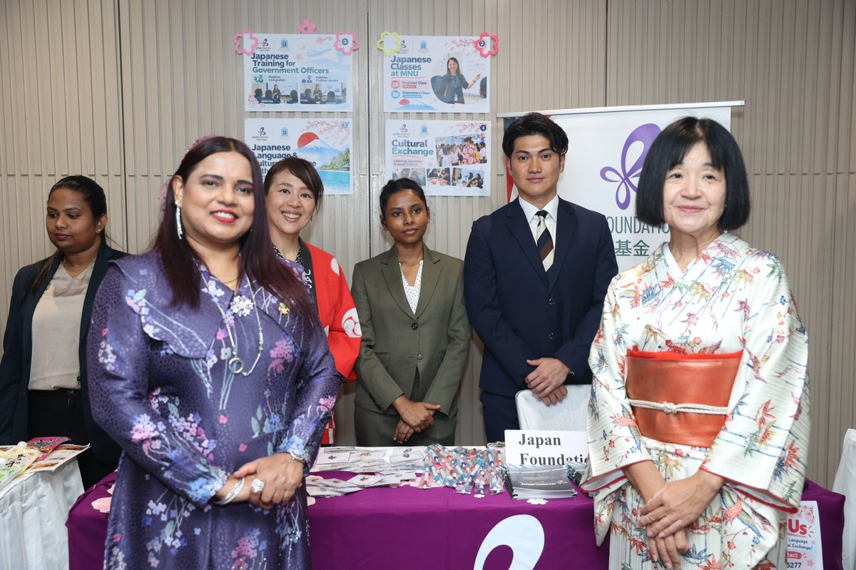 IruthishamAdam's tweet photo. 🌍I thank Ambassador Ishigami @JapanAmbMV for hosting me with her elegant Japanese cultural tea ceremony and visit to the exhibition booths promoting Japanese foods, including fried food, wasabi, green tea, and Wagyu beef.

@MoFAmv 
@JapaninMaldives https://t.co/4pBH5i5UTm