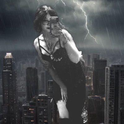 RedEveGoddess's tweet photo. #NewProfilePic https://t.co/SNcmWUi8NG