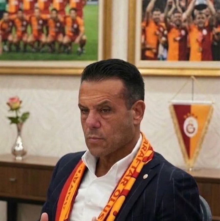 gusholderhaber's tweet photo. Dinçer Azaphan’dan, Soma’da babasını kaybeden 13 yaşındaki Yaşar’a:

“Bir abin olarak, ne ihtiyacın olursa, ne zaman istersen kapımız sana sonuna kadar açık.” https://t.co/MEjDLJg0MQ