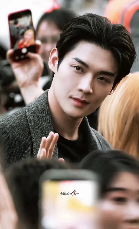 nlhuuhnagn's tweet photo. Nếu biết anh đi Pháp như này thì ngày đó em còn thích anh nữa không?

KIMYOONSIK YOHJIYAMAMOTO SS27

#YohjiYamamotoxKIMYOONSIK
#YOONSIKPFWSS27 https://t.co/pkMRsOBDcg