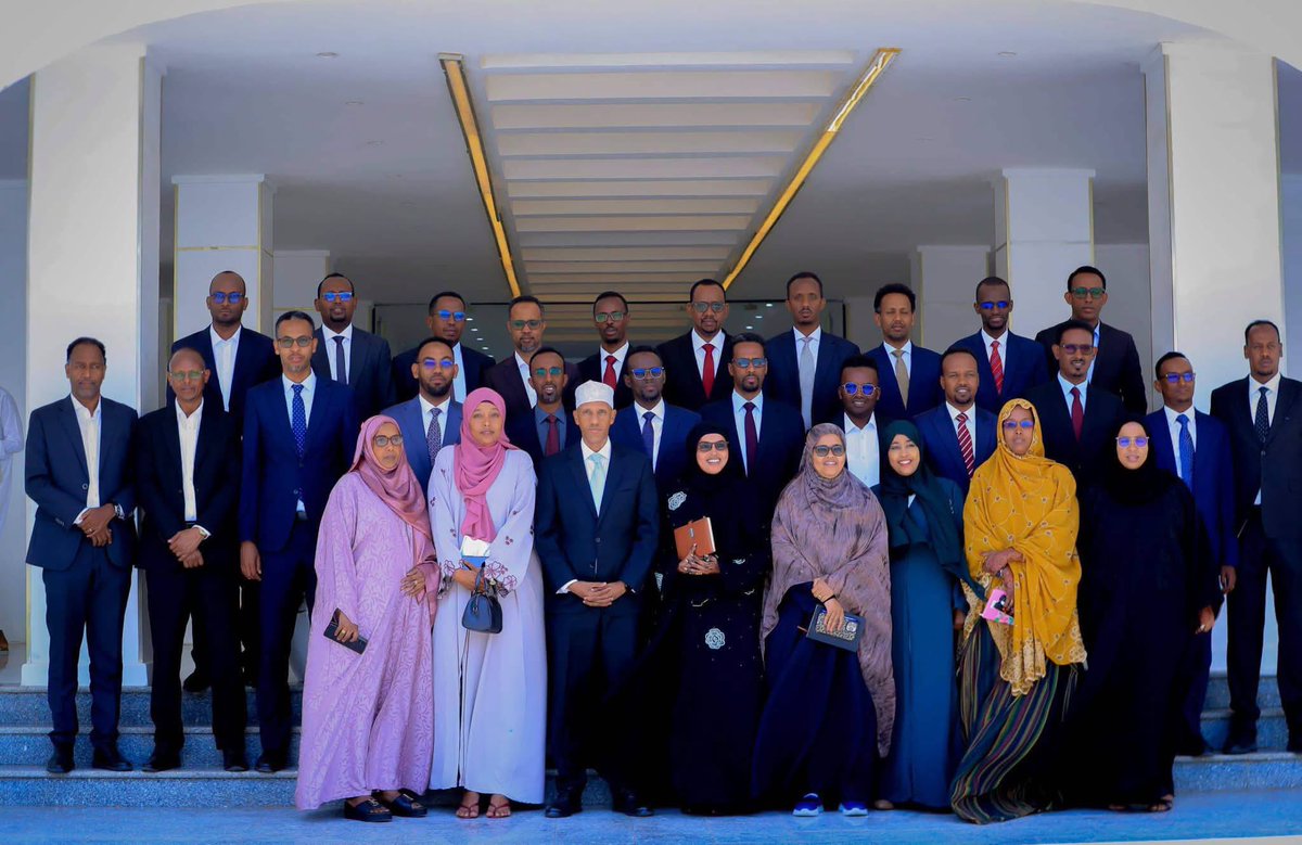 Mustafe_M_Omer's tweet photo. New Somali Region cabinet 2026.  Enhanced women representation. We will re-double our efforts to enhance service-delivery and ensure good governance. https://t.co/7hZSfBUqhZ