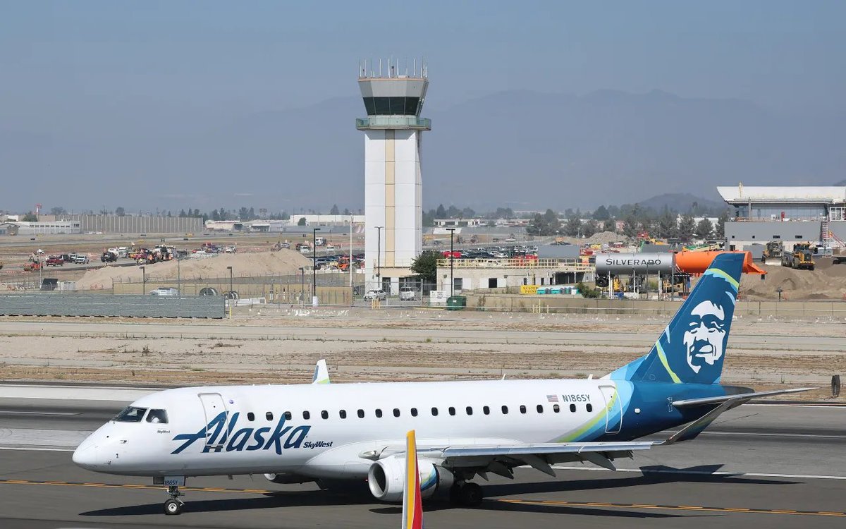Gavin_Bloomf's tweet photo. $ALK $DAL $UAL
TD Cowen Cuts Alaska Air, Delta And United Price Targets Ahead Of Q3 Earnings
Fuel costs remain a key watchpoint for airlines as TD Cowen assesses the sector's 2027 earnings and free-cash-flow outlook. https://t.co/Val4ZDv3K0