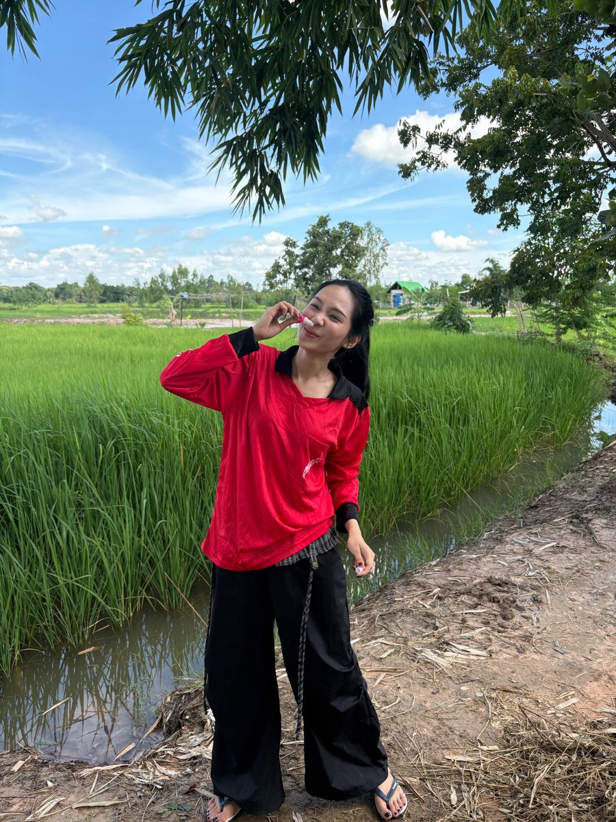 bintodes's tweet photo. อ้าาา ชื่นใจบิ๊นท์

SIAN STUDIO X PUINOONBINT
#เซียนหรั่งxปุยนุ่นบิ๊นท์ https://t.co/r9IzXZwXL4