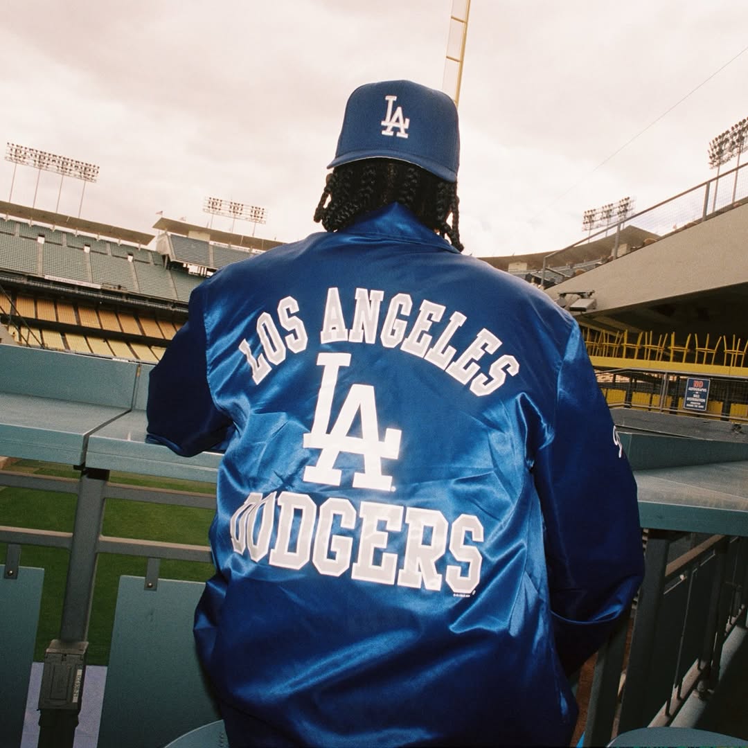 Starter's tweet photo. the uniform of choice for those who shape the culture. 

grab your starter layers and join the culture as the postseason slate heats up this weekend. ⚾️🔥

#starterofficial #mlb https://t.co/U43WWcaYZu
