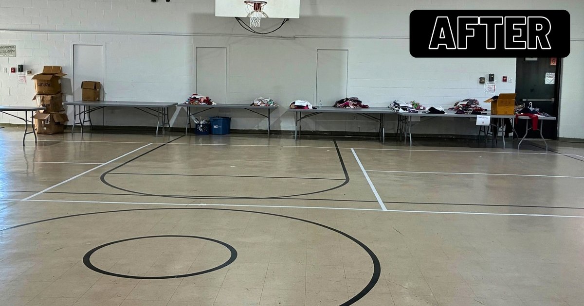 CCPSGoCards's tweet photo. We had the privilege of giving away mounds of clothing yesterday at our Community Center. Nearly 400 students from all grade levels were represented by the adults who came to take advantage of the giveaway. What a great day to be a Cardinal! #GoCards #GrowingGreatness #LiveIt https://t.co/Pvd4HFSOY5