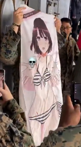 prburman's tweet photo. LMAO US sailors used an 'anime girl' to communicate with a Japanese warship and its BLOWING UP!!!

I found the original name of the chick they used "Megumi Kato"
https://t.co/MPipqOx3u0

THIS IS SO GOOD!!! https://t.co/RFxU2dtsPq